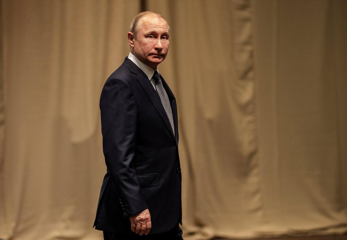 Россия, как и раньше, открыта для любых предложений и инициатив, которые ведут к укреплению общей безопасности, уверяет российский президент