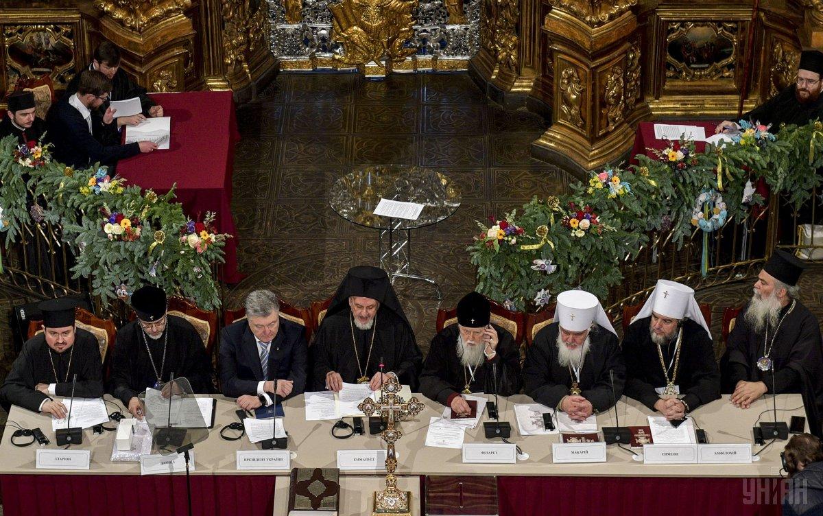 Журналисты собрали семь фактов о рождении автокефальной Православной церкви Украины и ее 39-летнего главу
